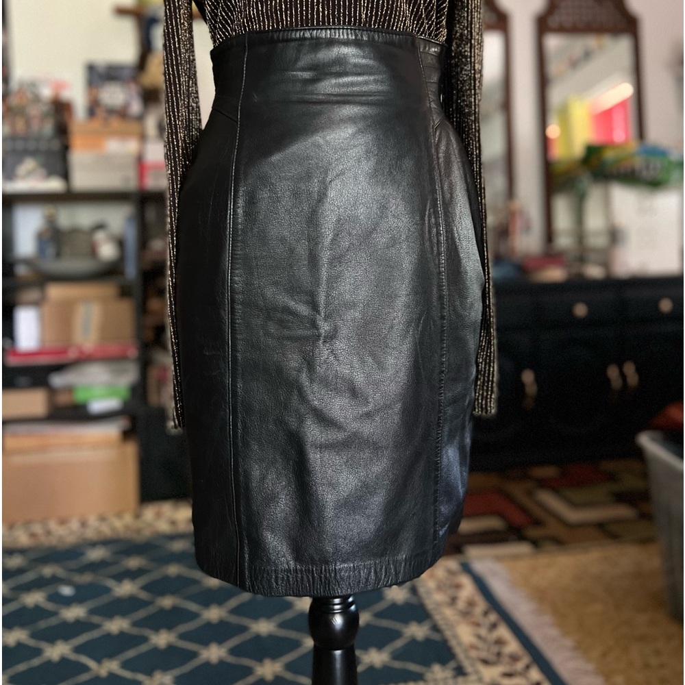 Toffs Genuine Leather Skirt size 2Petite